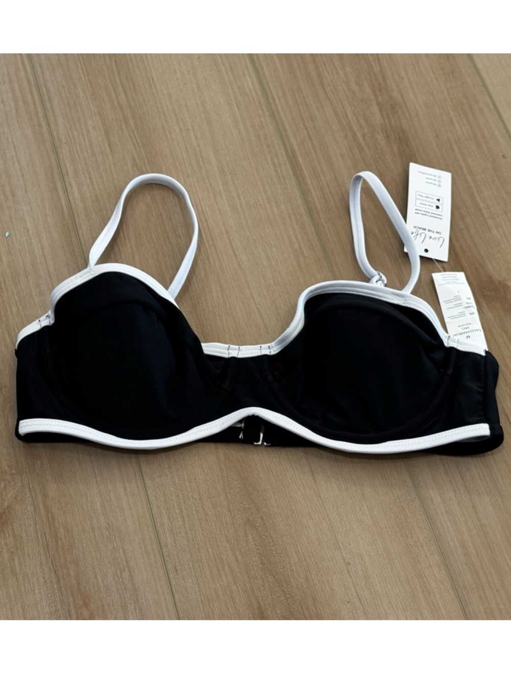 Cupshe black white classic color block with piping trim beach bikini top - Picture 11 of 11